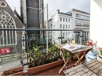 Stylish Downtown Apartment Brighton 0*,